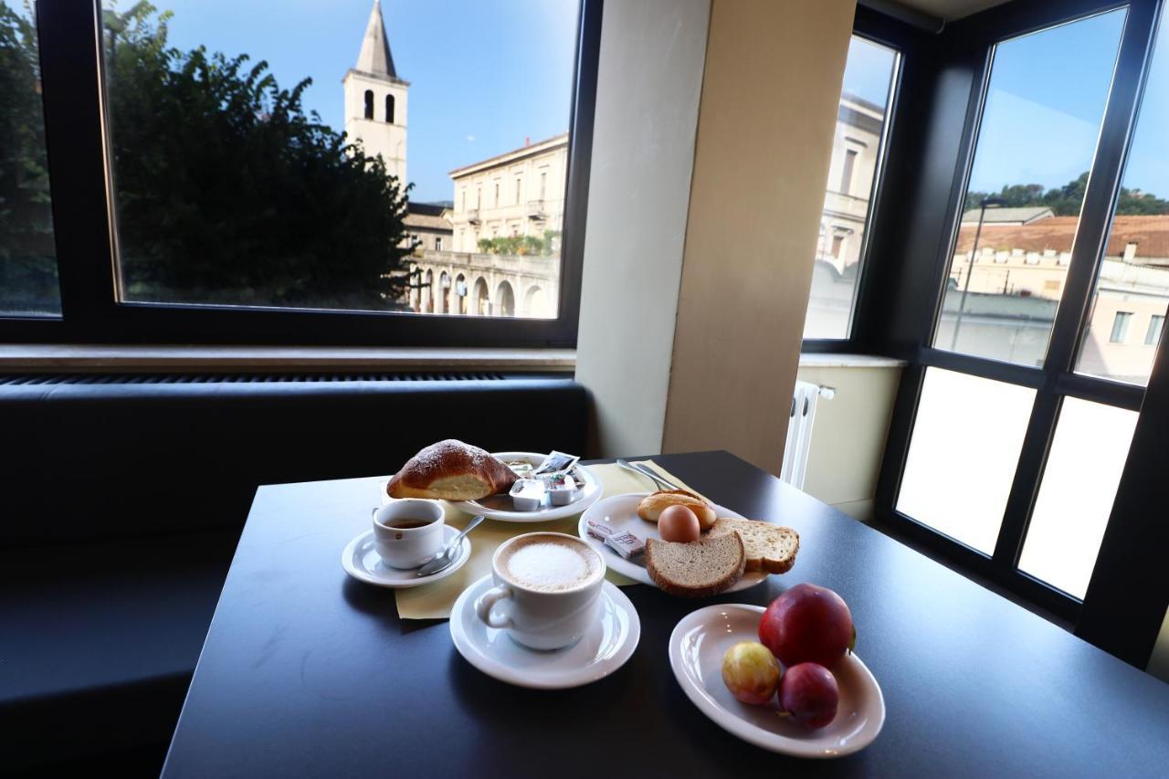 Hotel Clarici Spoleto Ngoại thất bức ảnh