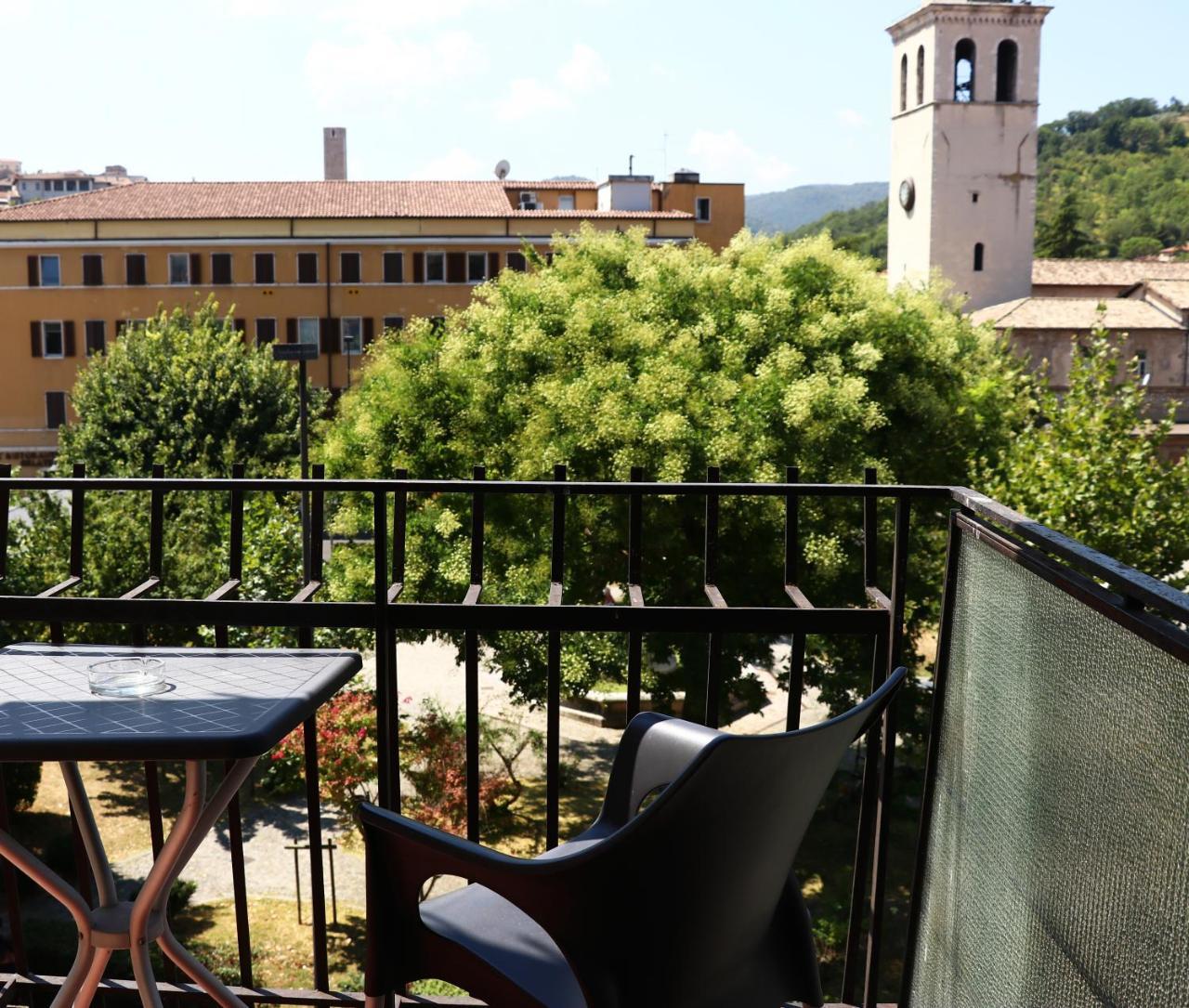 Hotel Clarici Spoleto Ngoại thất bức ảnh